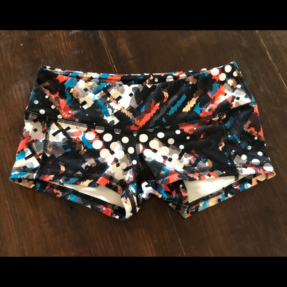 Fleo Shorts